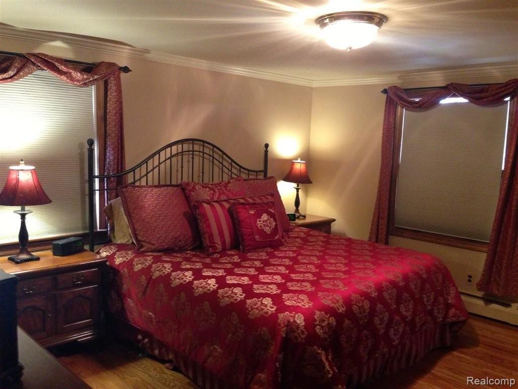 46486 Featherstone Ridge Utica, MI 48317 - Photo 16 of 25 Master Bedroom.jpg