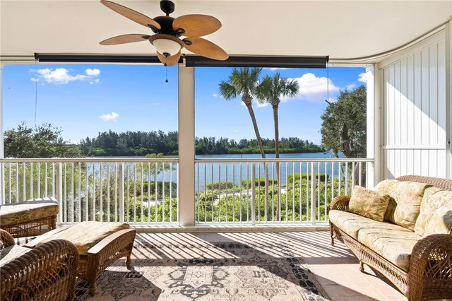 $1,100,000 | 8865 West Orchid Island Circle, Unit 207, Vero Beach, FL 32963