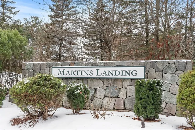 $523,000 | 200 Martins Landing, Unit 102, North Reading, MA 01864