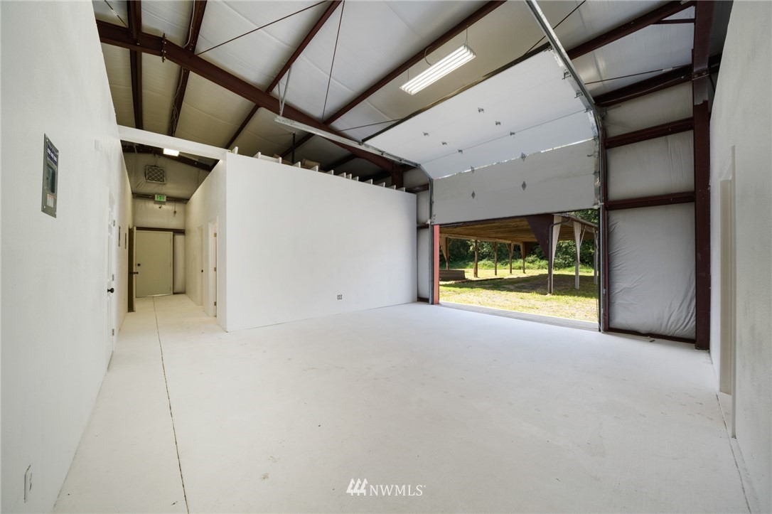 29122 Cedar Ponds Road Monroe, WA 98272 - Photo 19 of 25 a view of a room with a garage
