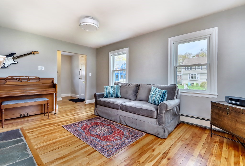 126 Greenacre Road Westwood, MA 02090 - Photo 4 of 20 Gallery Image 4