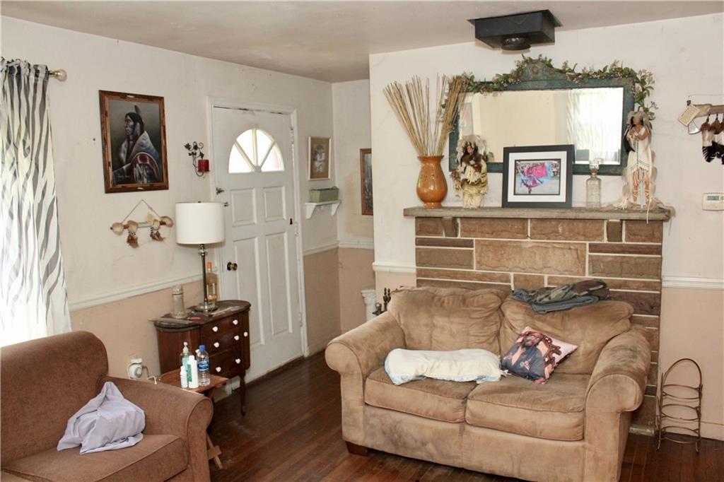 8185 Mentor Road Elizabeth, PA 15037 - Photo 6 of 14 Gallery Image 6