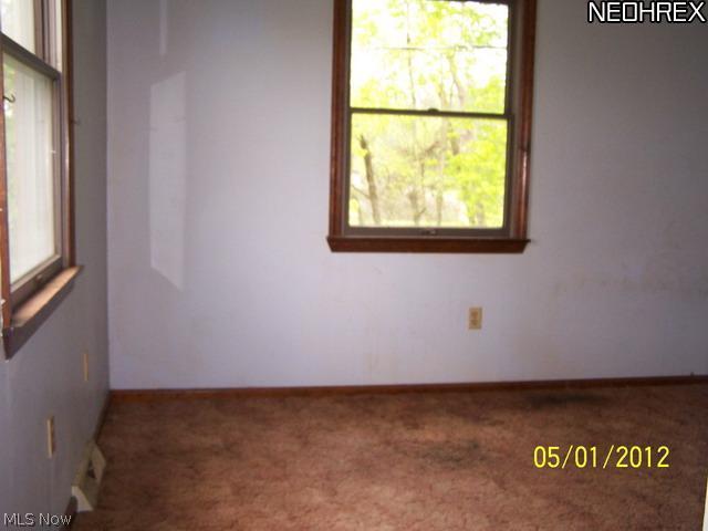 1370 Housel Craft Road Cortland, OH 44410 - Photo 7 of 12 Gallery Image 7