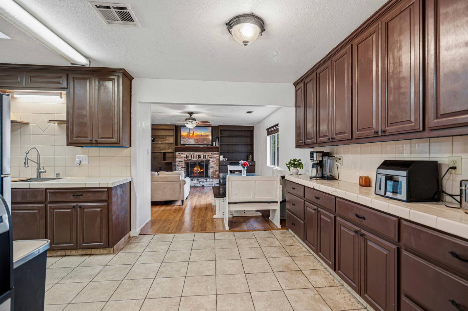 16074 Warfield Road Lathrop, CA 95330 - Photo 10 of 30