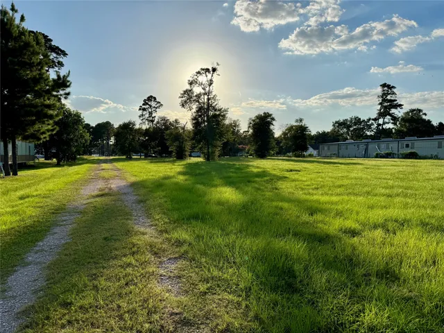 $950,000 | 17205 Hufsmith - Kohrville Road, Tomball, TX 77375