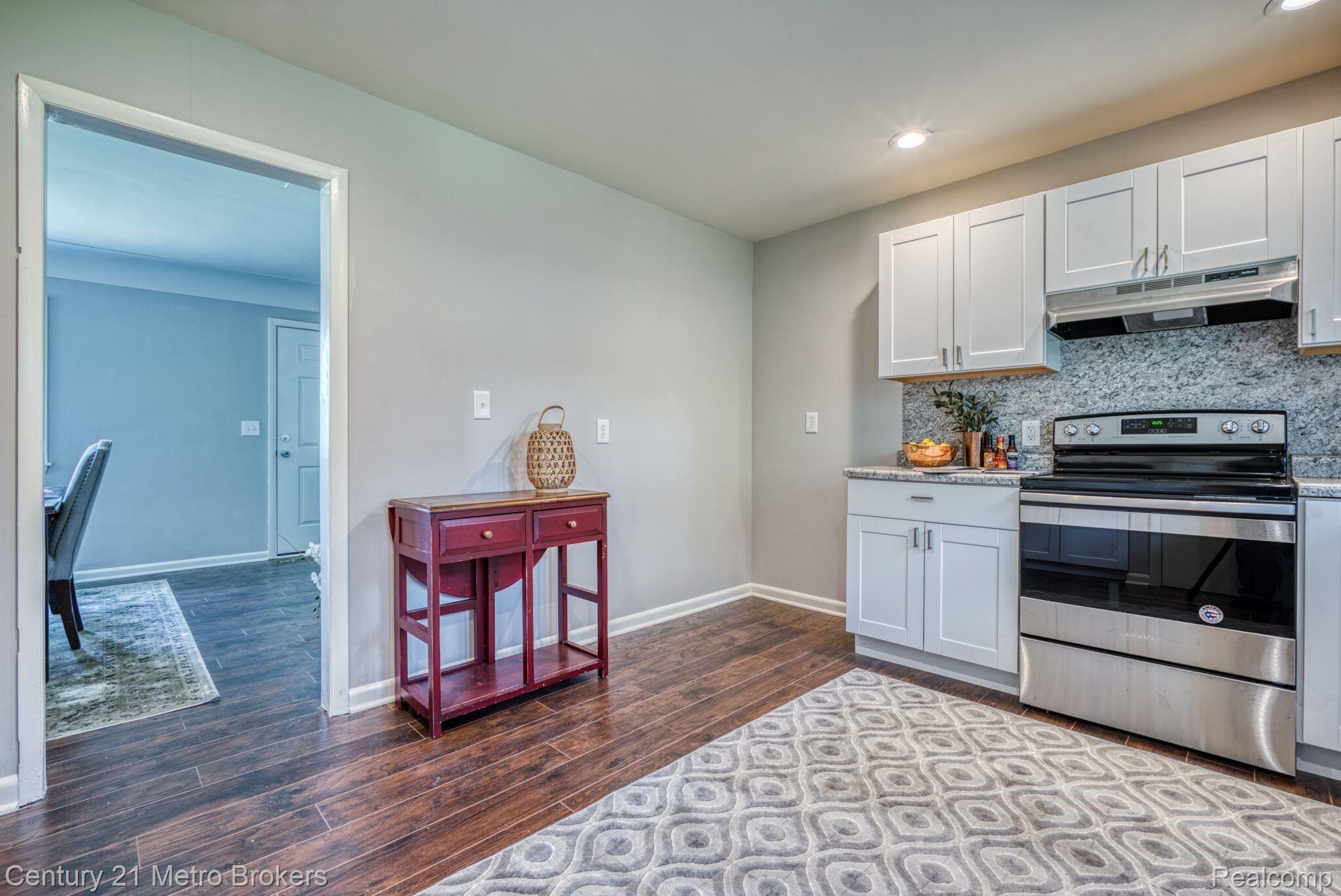 5012 Torrey Road Flint, MI 48507 - Photo 14 of 28 Gs7Z0r5T.jpeg
