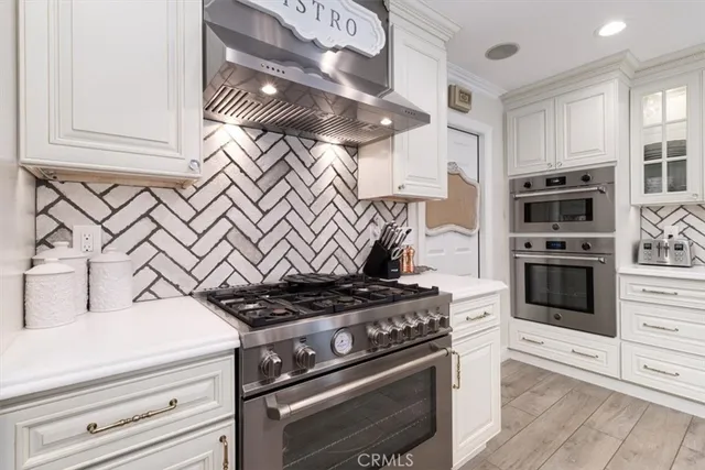 $2,695,000 | 5342 Kenilworth Drive, Huntington Beach, CA 92649