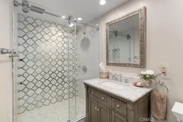 $2,695,000 | 5342 Kenilworth Drive, Huntington Beach, CA 92649