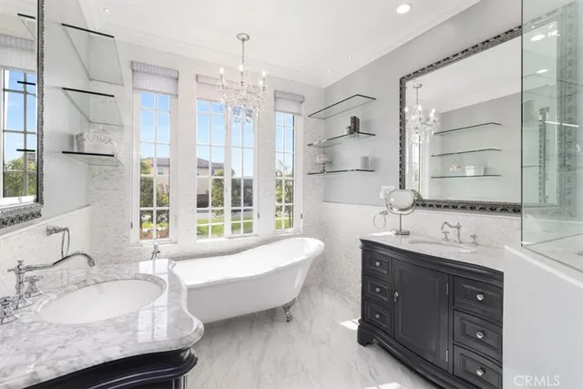 $2,695,000 | 5342 Kenilworth Drive, Huntington Beach, CA 92649