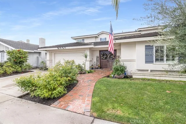 $2,695,000 | 5342 Kenilworth Drive, Huntington Beach, CA 92649