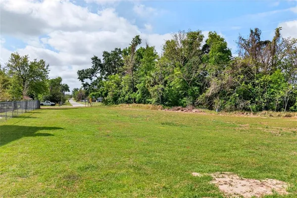 a view of outdoor space with green field