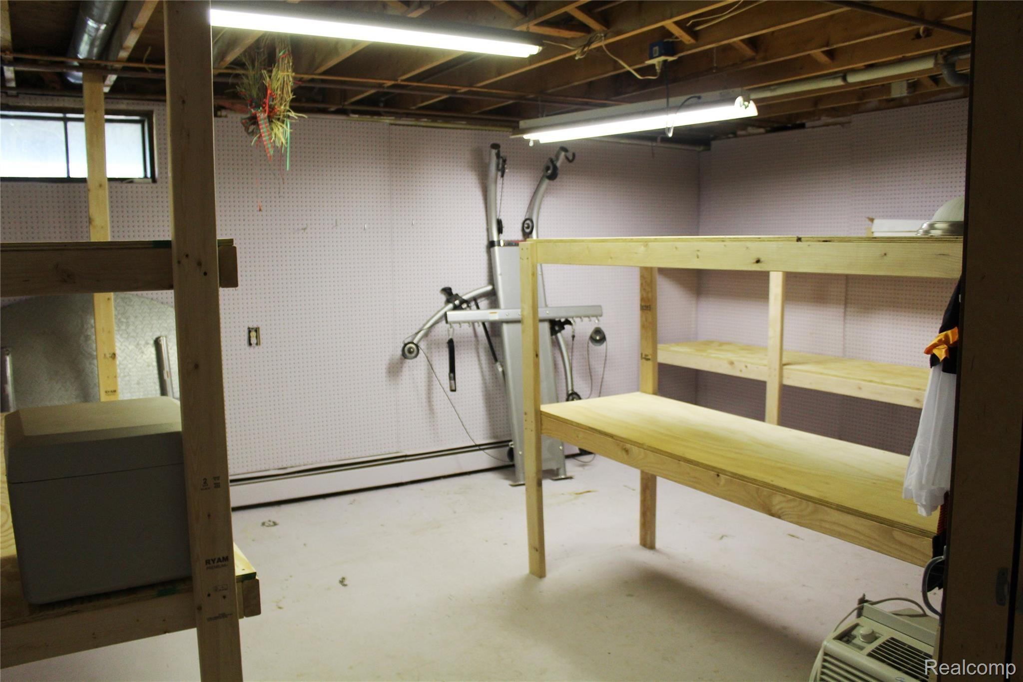 9170 Bennett Lake Road Fenton, MI 48430 - Photo 76 of 79 IMG_4030.JPG