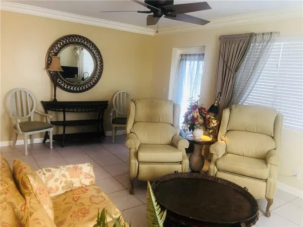 $1,900 | 137 Farnham F, Unit 137, Deerfield Beach, FL 33442