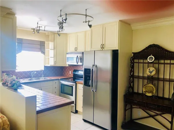 $1,900 | 137 Farnham F, Unit 137, Deerfield Beach, FL 33442