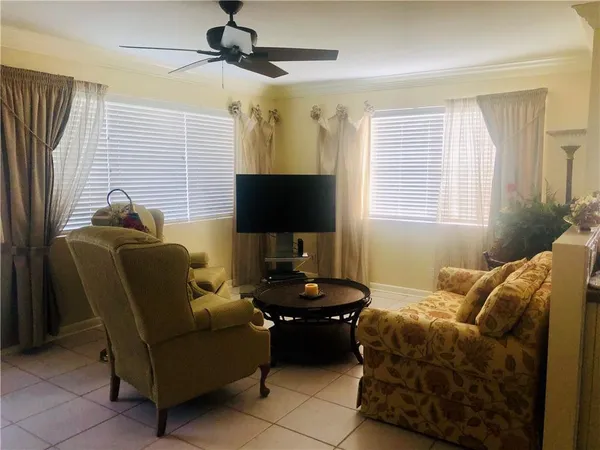 $1,900 | 137 Farnham F, Unit 137, Deerfield Beach, FL 33442