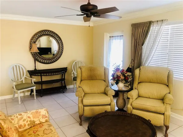 $1,900 | 137 Farnham F, Unit 137, Deerfield Beach, FL 33442