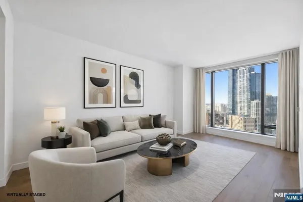 $765,000 | 99 Hudson Street, Unit 2607, Jersey City, NJ 07302