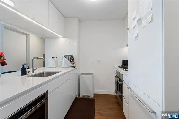 $765,000 | 99 Hudson Street, Unit 2607, Jersey City, NJ 07302