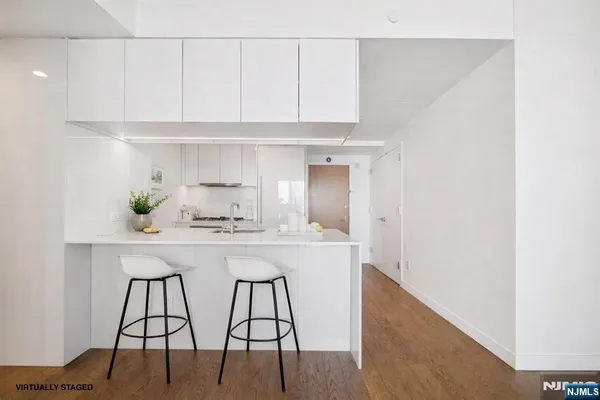 $765,000 | 99 Hudson Street, Unit 2607, Jersey City, NJ 07302