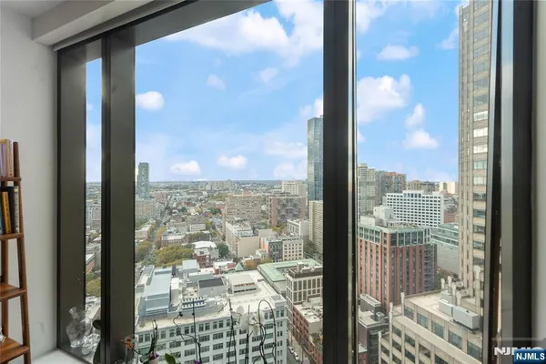 $765,000 | 99 Hudson Street, Unit 2607, Jersey City, NJ 07302