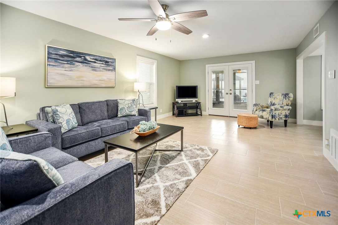 8 Las Brisas Place Port Lavaca, TX 77979 - Photo 19 of 48