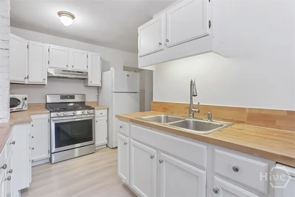 $1,900 | 114 East Jones Street, Unit A, Savannah, GA 31401