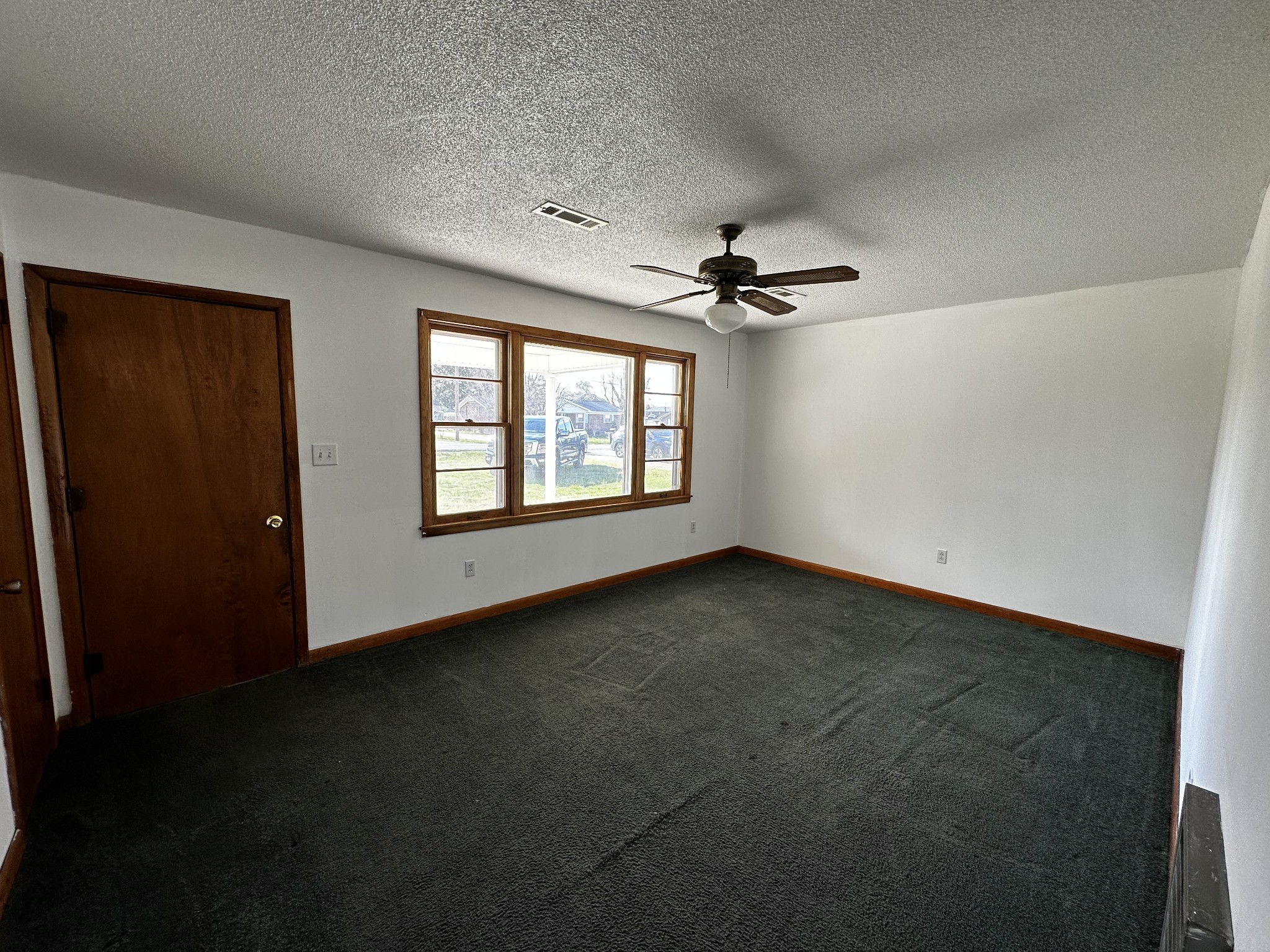 71 Hillcrest Villa Road Manchester, TN 37355 - Photo 3 of 47
