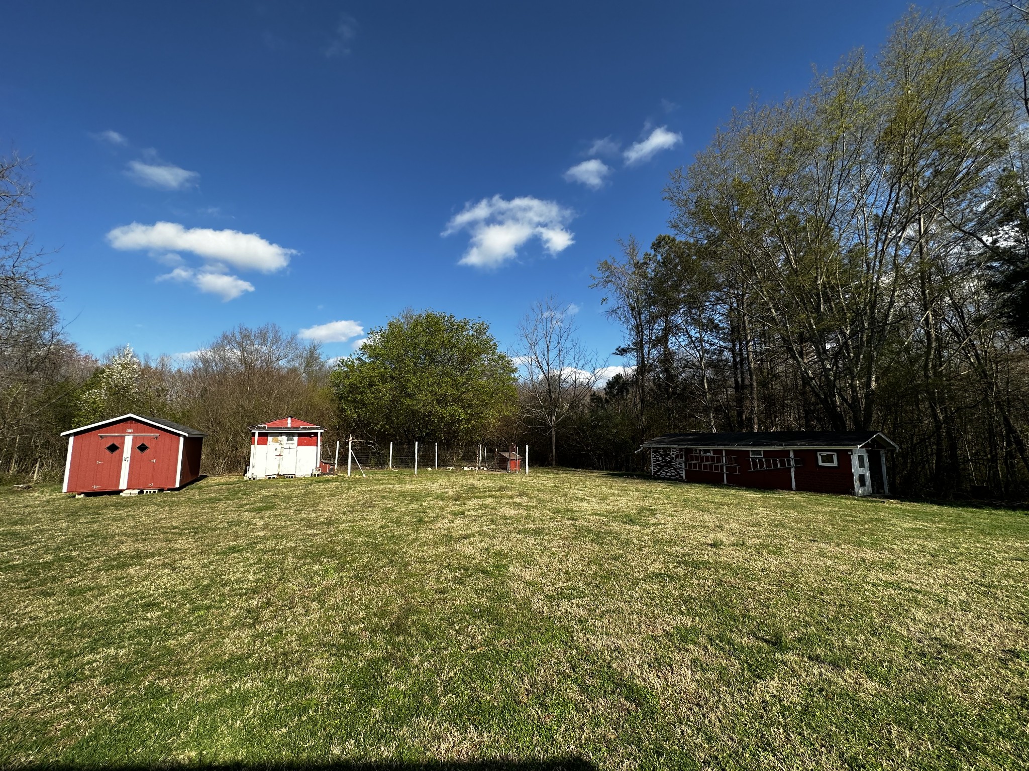 71 Hillcrest Villa Road Manchester, TN 37355 - Photo 41 of 47 a view of a pool with a yard