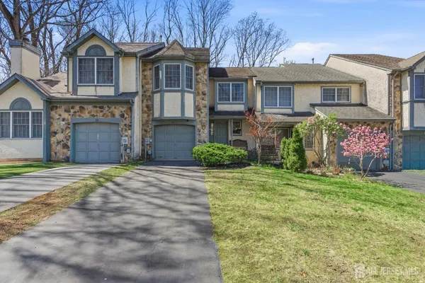 $599,900 | 15 Dorchester Drive, East Brunswick, NJ 08816