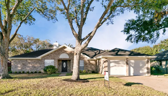 $2,195 | 802 Foxglove Drive, Missouri City, TX 77489