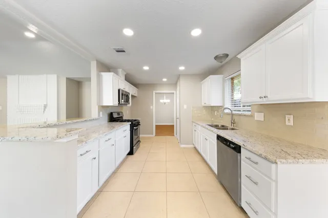 $2,195 | 802 Foxglove Drive, Missouri City, TX 77489