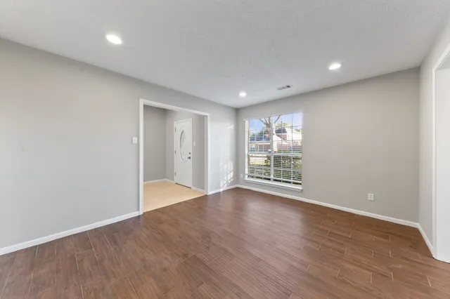 $2,195 | 802 Foxglove Drive, Missouri City, TX 77489