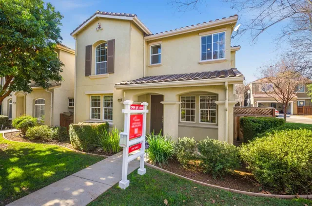 $825,000 | 7942 English Oak Circle, Gilroy, CA 95020