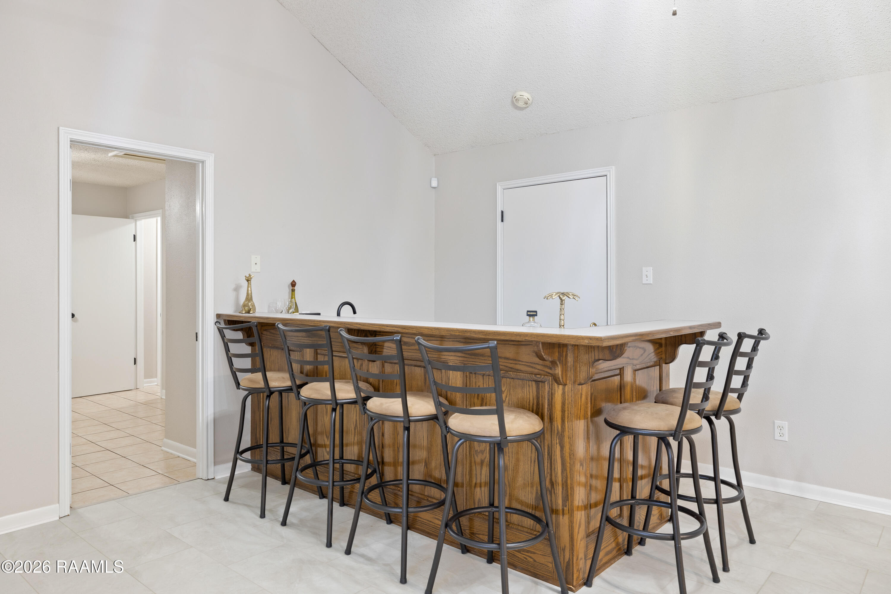 817 Cemetery Road St. Martinville, LA 70582 - Photo 22 of 32 Bonus Room/Wet Bar