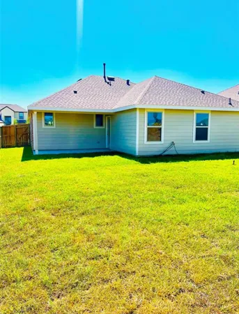 $2,000 | 22445 Mountain Pne Drive, New Caney, TX 77357