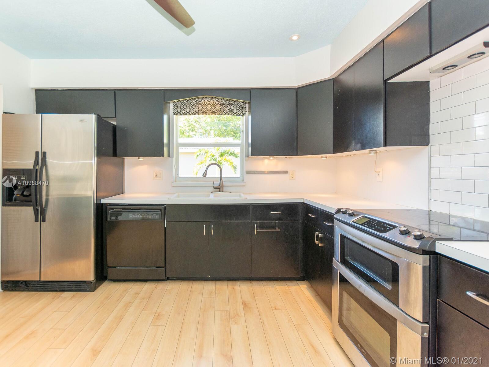 7541 Plantation Road Plantation, FL 33317 - Photo 18 of 66