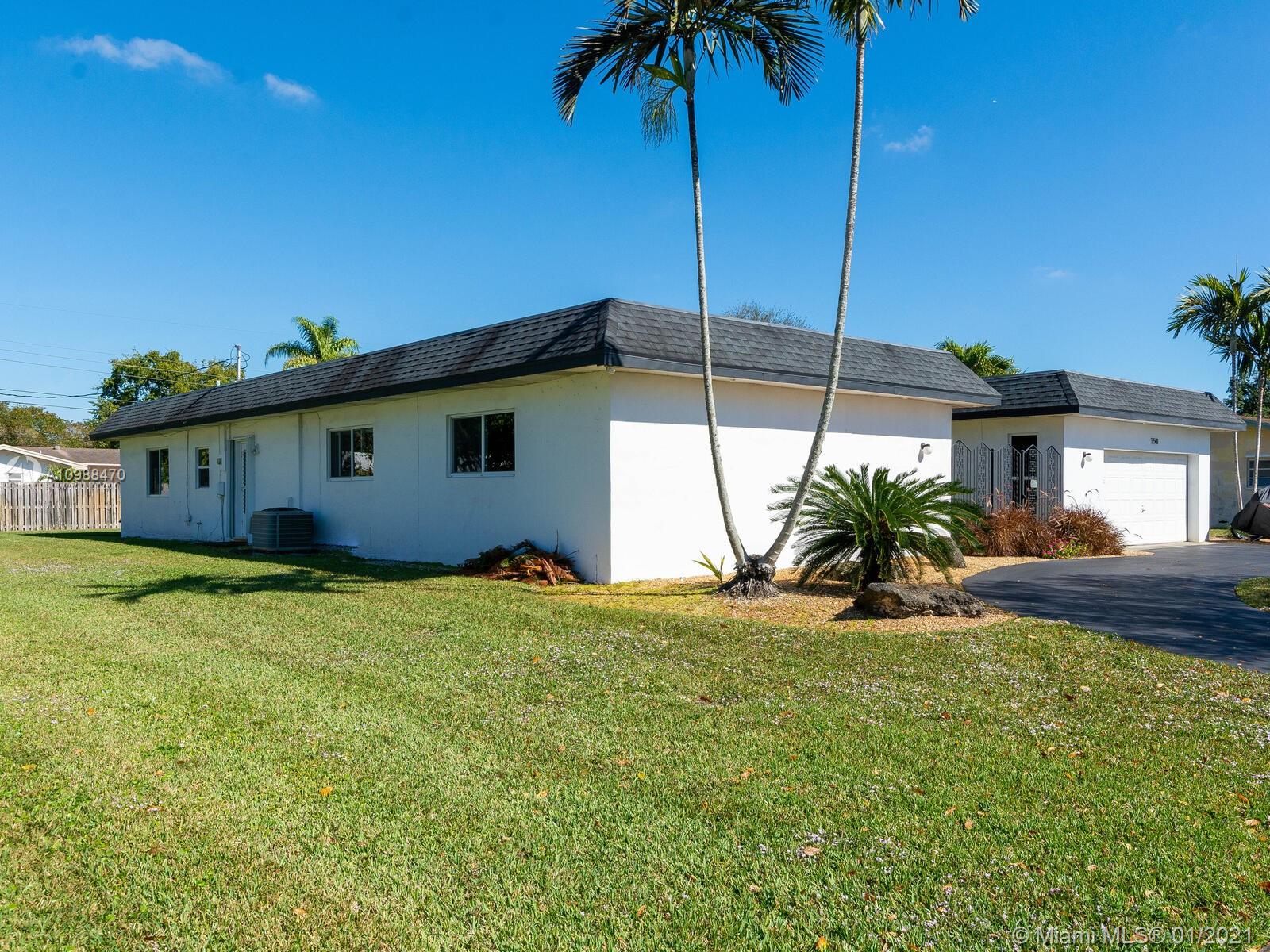 7541 Plantation Road Plantation, FL 33317 - Photo 8 of 66
