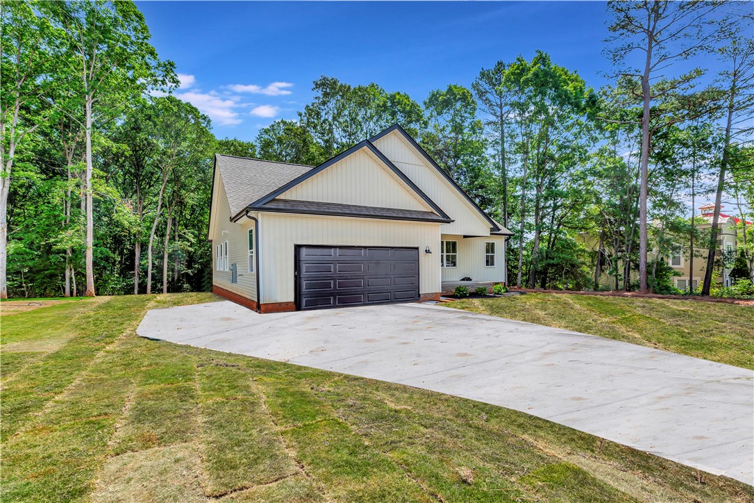 547 Lebanon Road Pendleton, SC 29670 - Photo 2 of 26