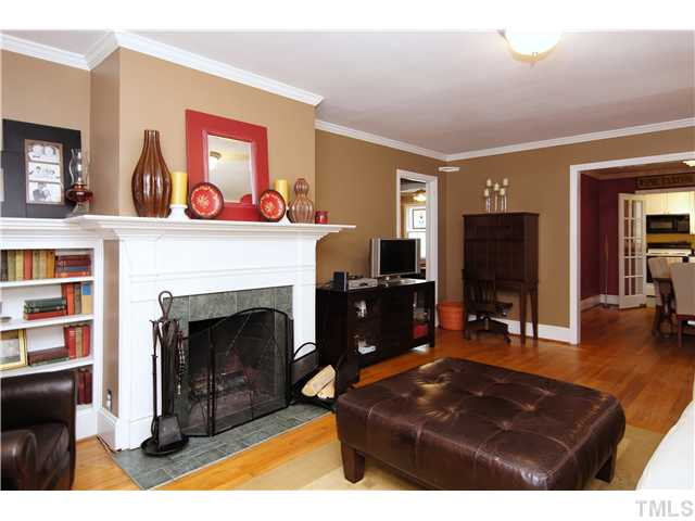 1301 Brooks Avenue Raleigh, NC 27607 - Photo 5 of 25 Living Room