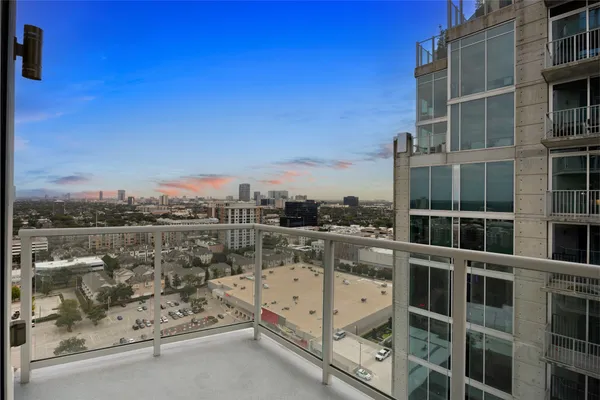 $4,999 | 4521 San Felipe Street, Unit 1903, Houston, TX 77027