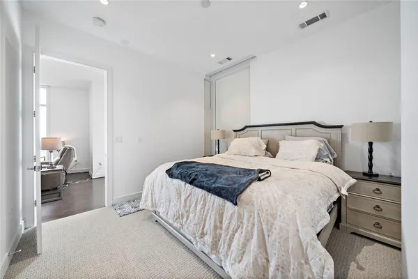 $4,999 | 4521 San Felipe Street, Unit 1903, Houston, TX 77027