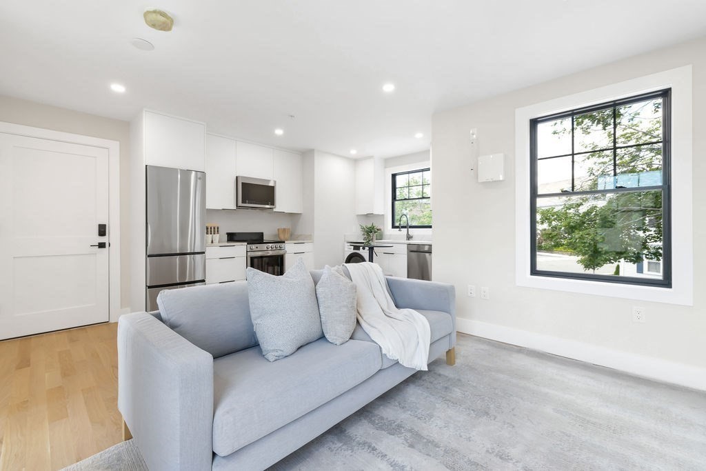 43 Crafts Street Newton, MA 02458 - Photo 17 of 31