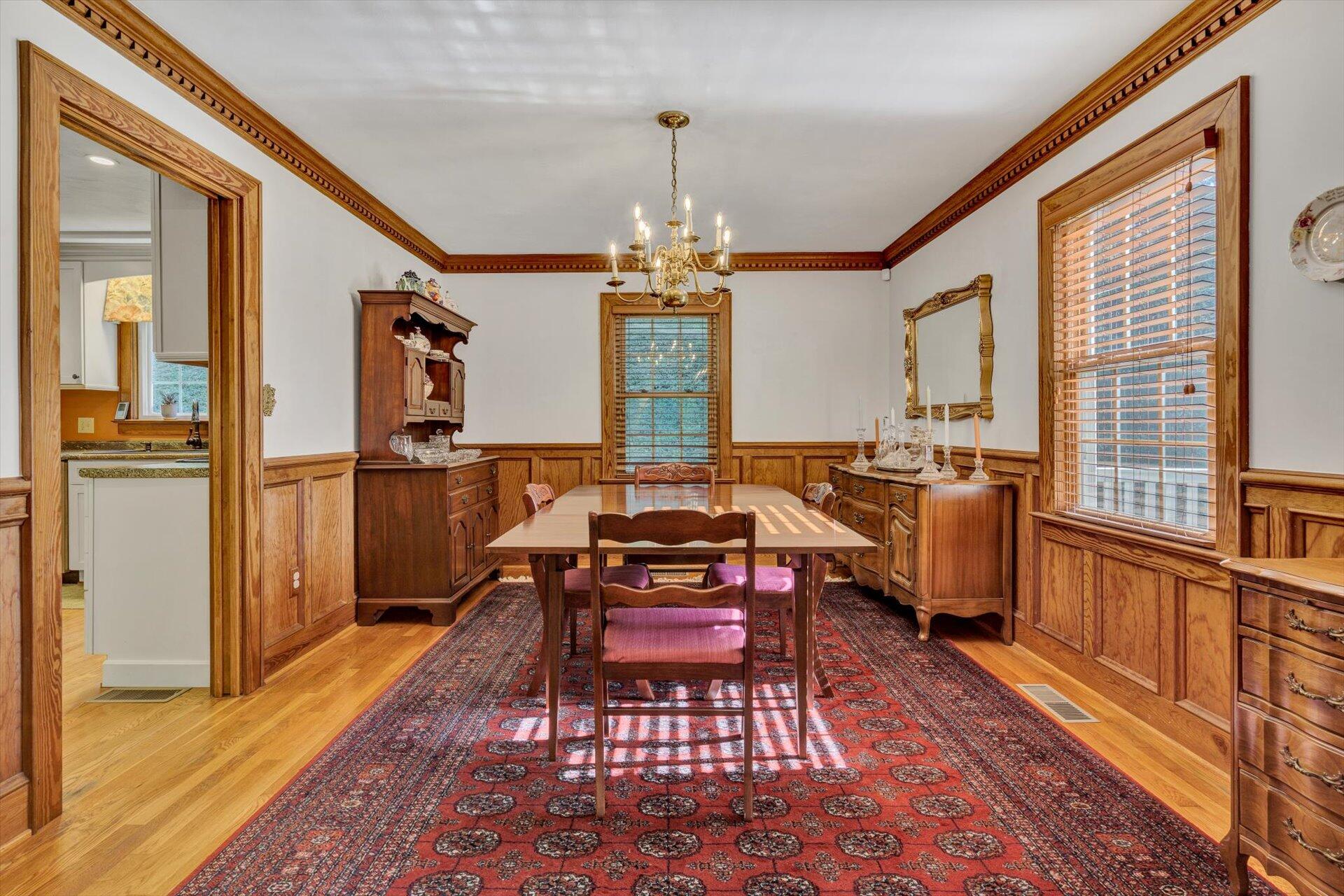 851 Honeysuckle Road Salem, VA 24153 - Photo 12 of 50 12-101820210007