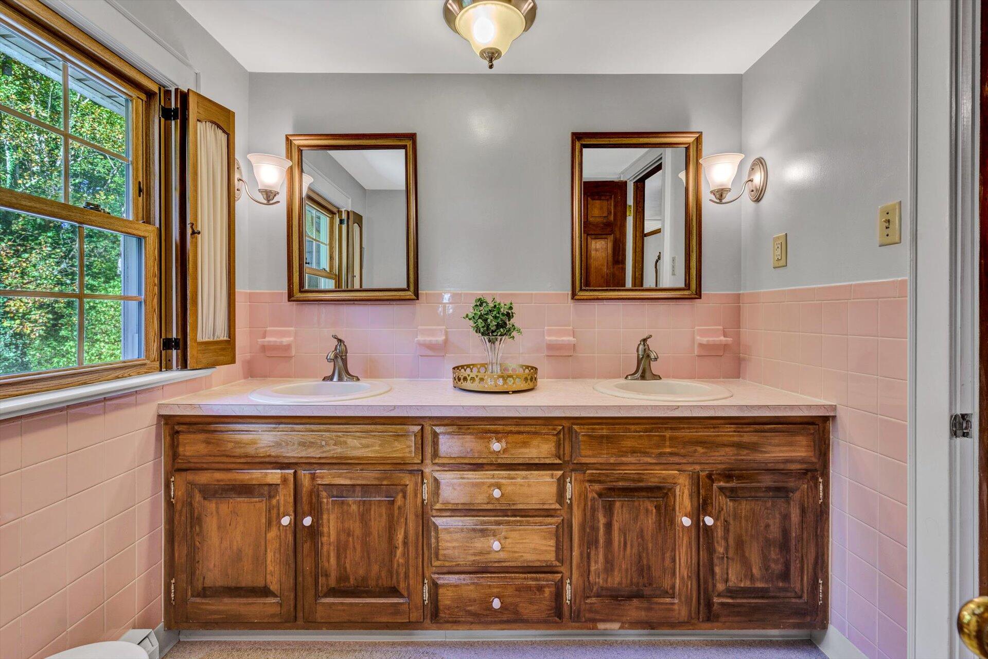 851 Honeysuckle Road Salem, VA 24153 - Photo 26 of 50 26-101820210021