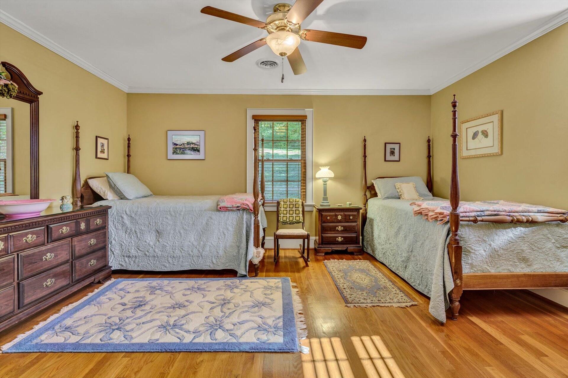 851 Honeysuckle Road Salem, VA 24153 - Photo 29 of 50 29-101820210024