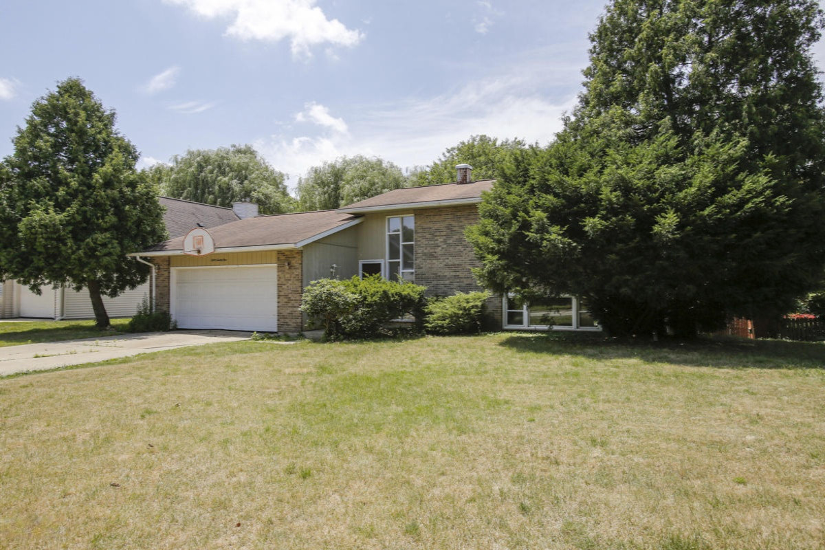 1521 Northampton Road Kalamazoo, MI 49006 - Photo 1 of 29 1521 northampton rd-101