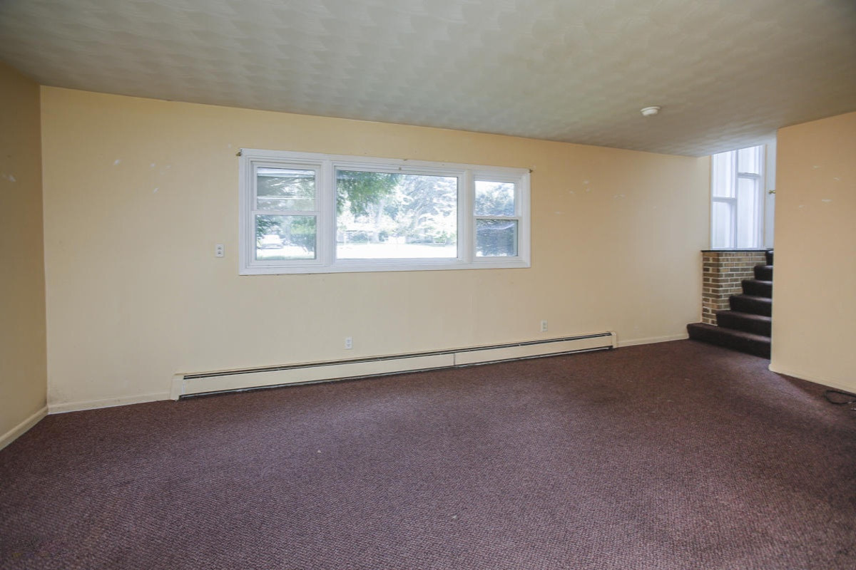 1521 Northampton Road Kalamazoo, MI 49006 - Photo 6 of 29 1521 northampton rd-106
