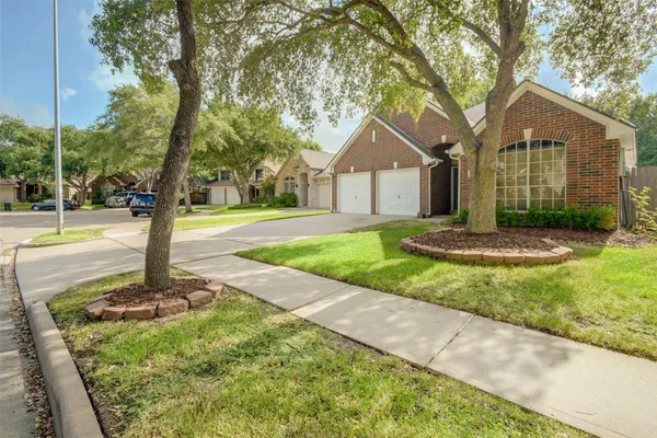 $2,250 | 635 Avery Drive, Sugar Land, TX 77479