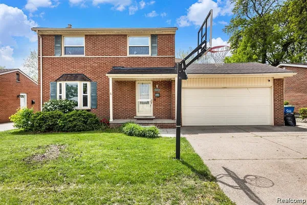 $2,300 | 4772 Marian Avenue, Warren, MI 48092