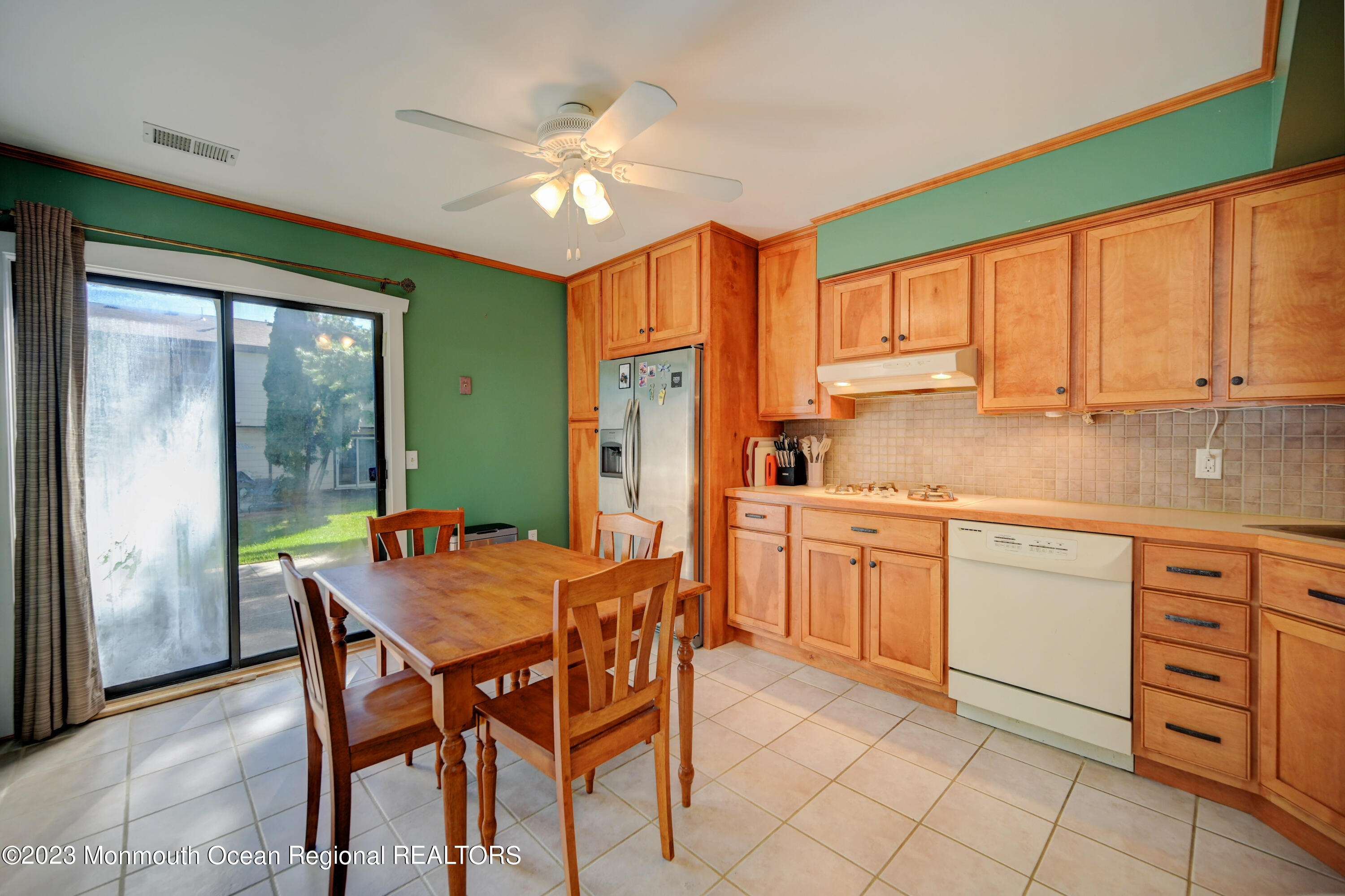 1146 Sawmill Road Brick, NJ 08724 - Photo 6 of 19 08-Kitchen